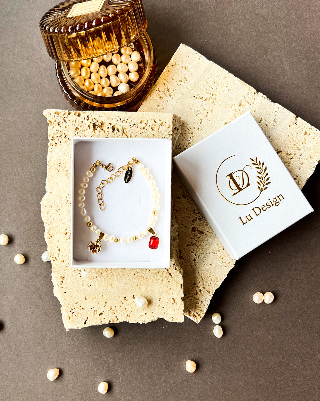 Pomegranate pearl bracelet