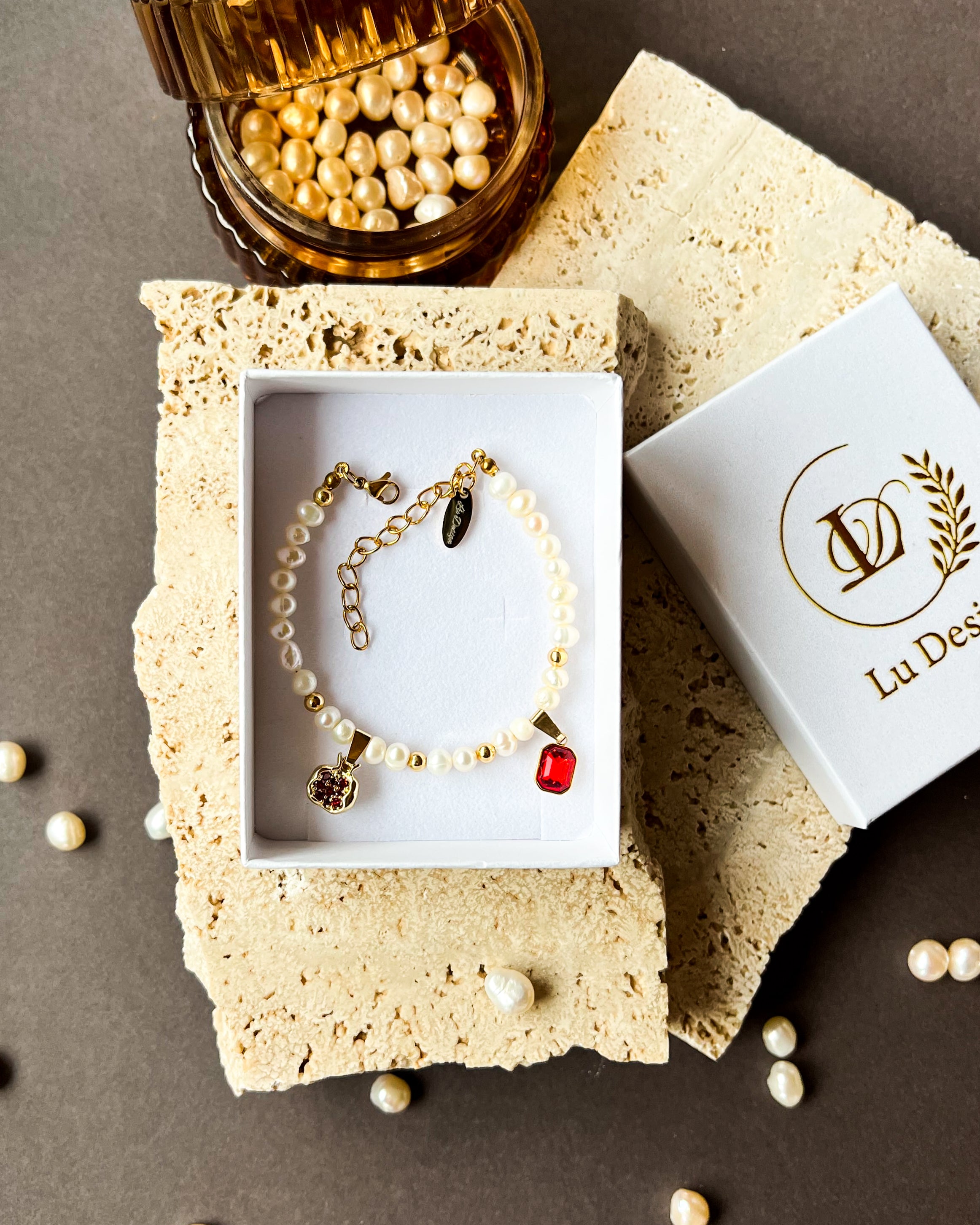 Pomegranate pearl bracelet